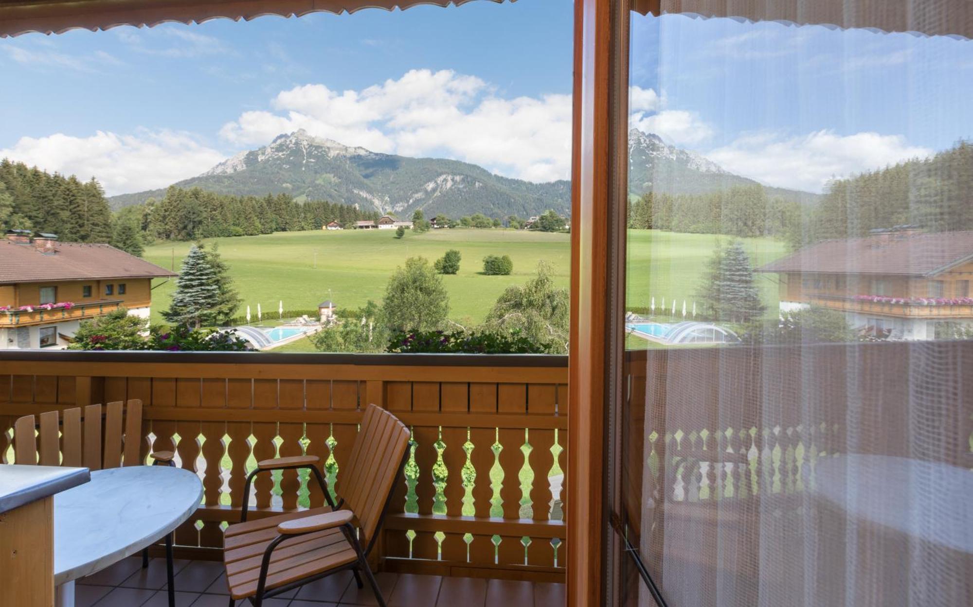 Landhotel Haeuserl Im Wald Грьобминг Екстериор снимка