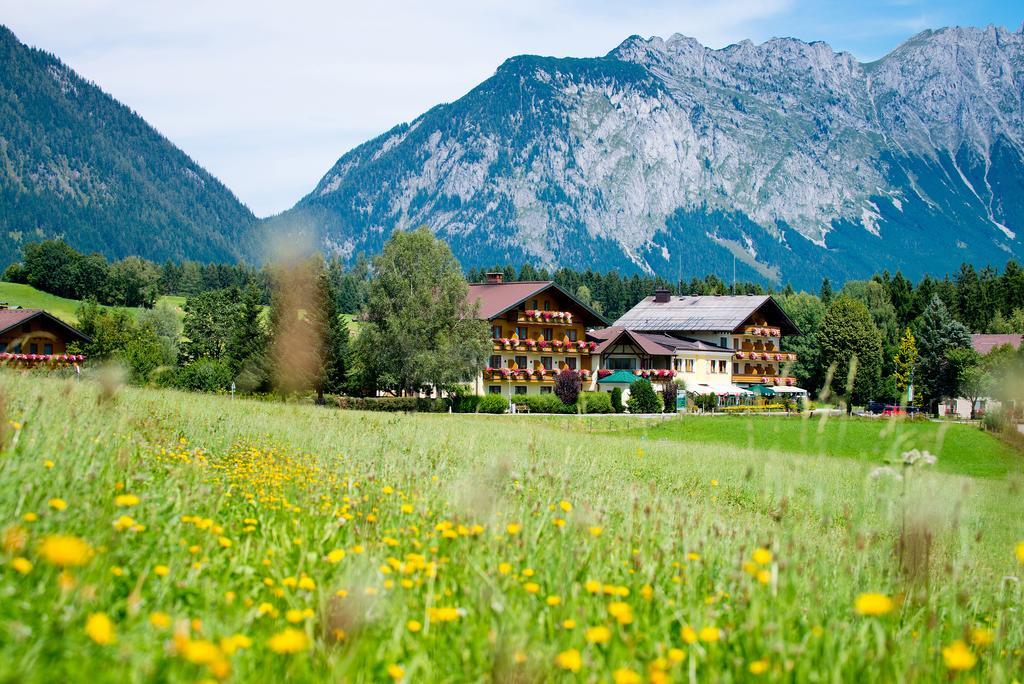 Landhotel Haeuserl Im Wald Грьобминг Екстериор снимка