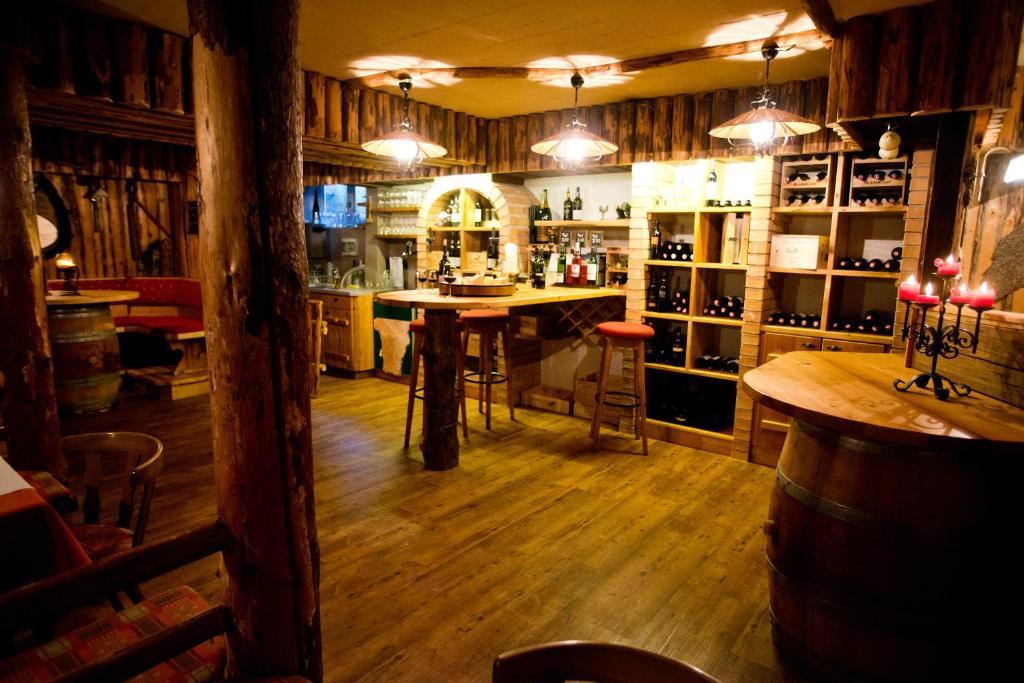 Landhotel Haeuserl Im Wald Грьобминг Екстериор снимка
